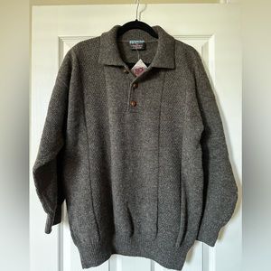 *New* Men’s 100% Wool Sweater, size Large
